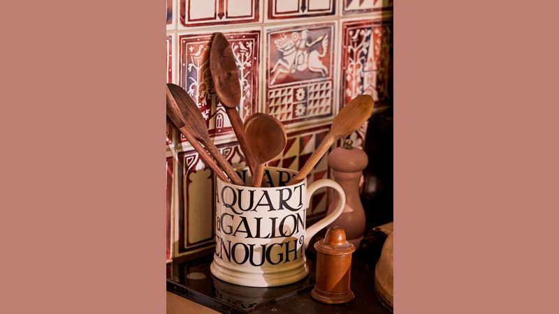Emma Bridgewater Black Toast 2 pint mug sold as a second